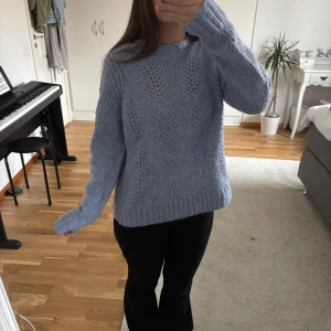 Stickad tröja - Stickad tröja från Pieces.