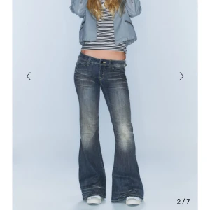 Weekday jeans! - Så snygga weekday jeans, helt nya och aldrig använda. Fick hem dem idag men dem är tyvärr i fel storlek så väljer att sälja vidare eftersom lappen drogs bort för tidigt så kan inte lämna tillbaka. Skriv vid frågor :))