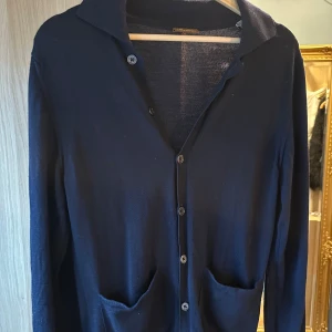 Stenströms cardigan  - Fin cardigan ifrån stenstöms, storlek S och fortfarande i mycket fint skick.
