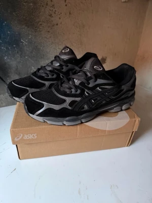 Asics gel nyc black 45 - Size 45 true to size