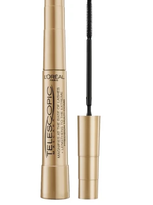 L'Oréal Telescopic Mascara guld - L'Oréal Telescopic Mascara i snygg guldfärgad tub med smal, flexibel borste som ger längd och definition till fransarna. Perfekt för dig som vill ha separerade och långa fransar. Enkel att applicera och passar till alla ögonformer. Obs! Jag säljer 3 st för 250kr och en för 115kr. Säljer pga att jag har frans förlängning. De är använda alla tre men finns mycket kvar.