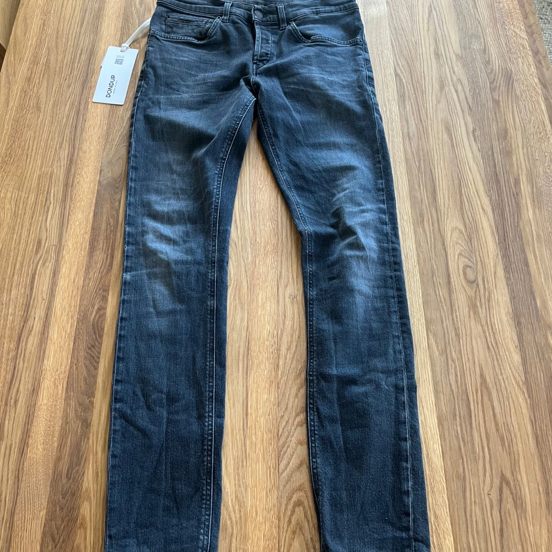 Svarta jeans från Dondup - 2