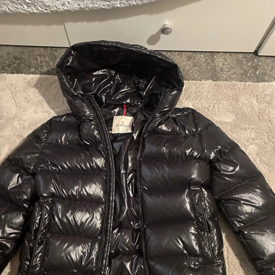 Svart Moncler jacka