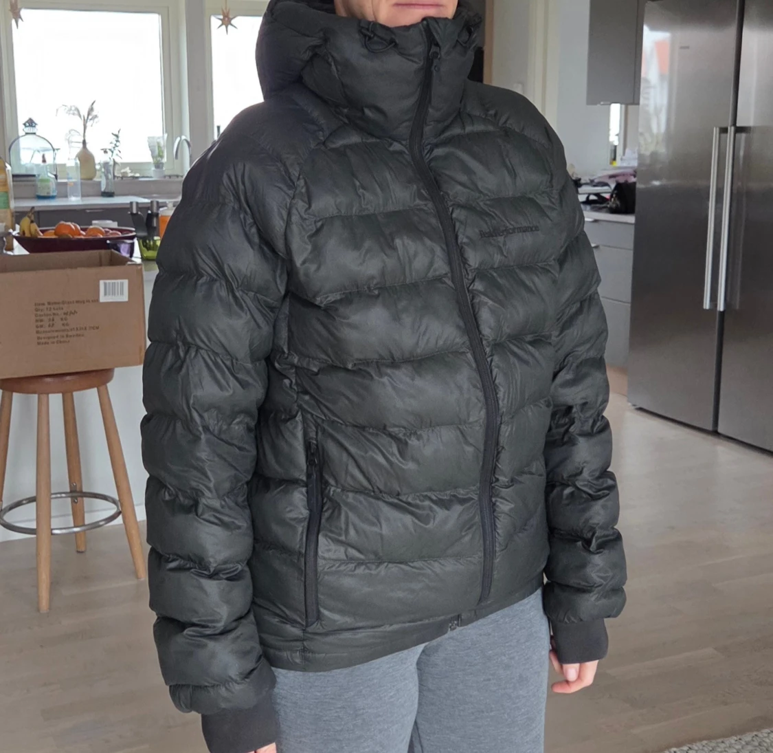 Mörkgrön  dunjacka från Peak Performance - 3