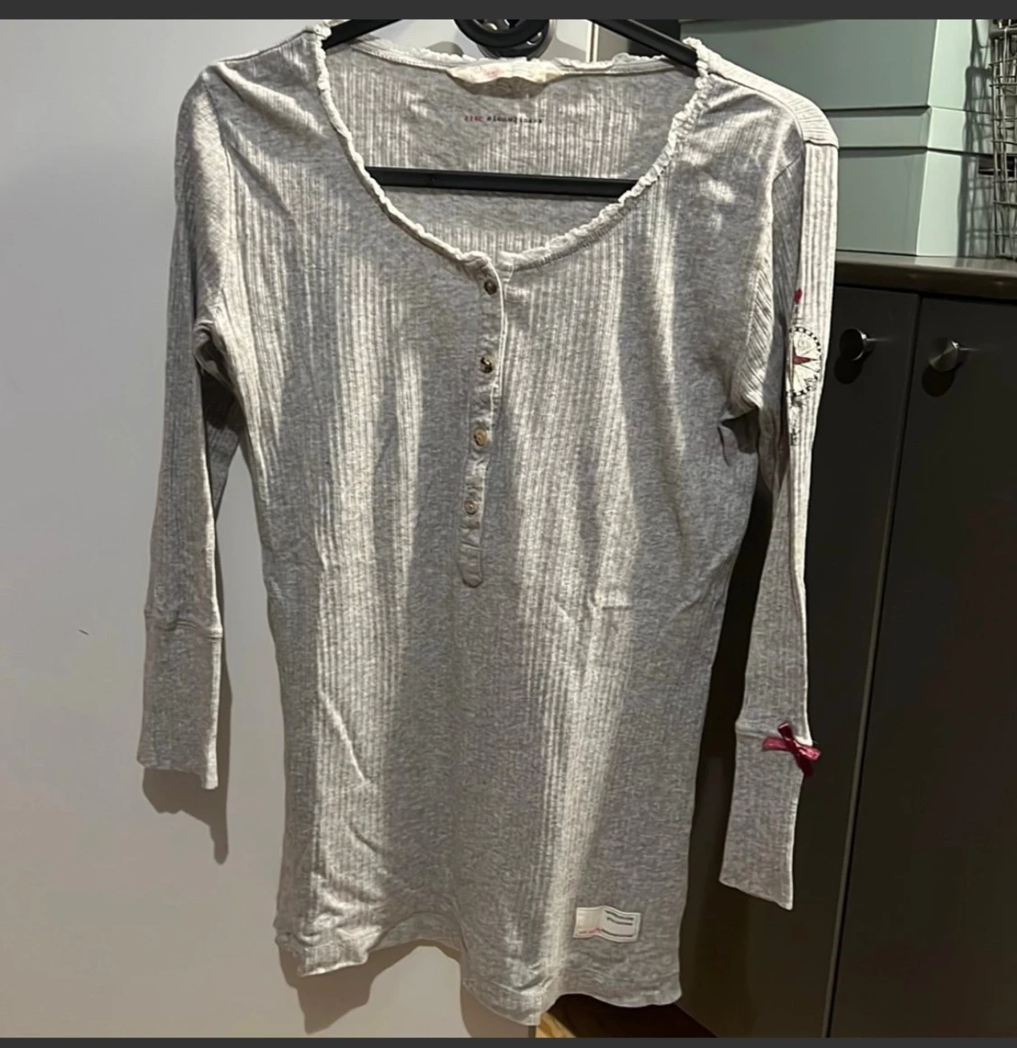 Grå ribbad långärmad tröja Odd Molly