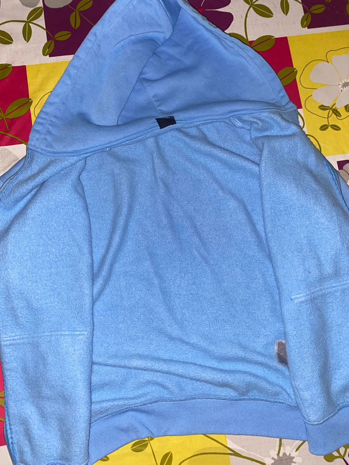 Ljusblå hoodie med dragkedja - 1