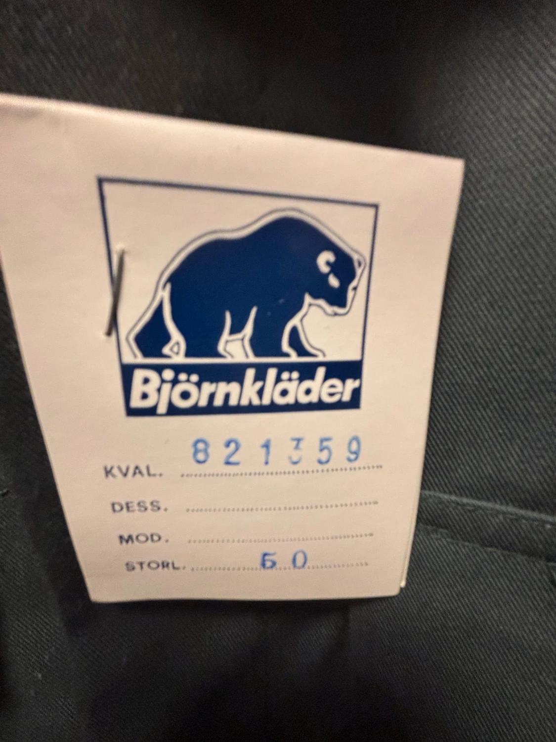 Mörkgrön arbetskostym från Björnkläder - 2