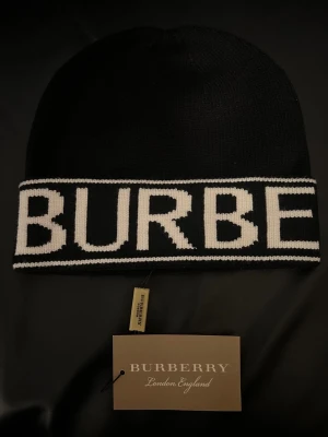 Burberry Mössa - Helt ny
