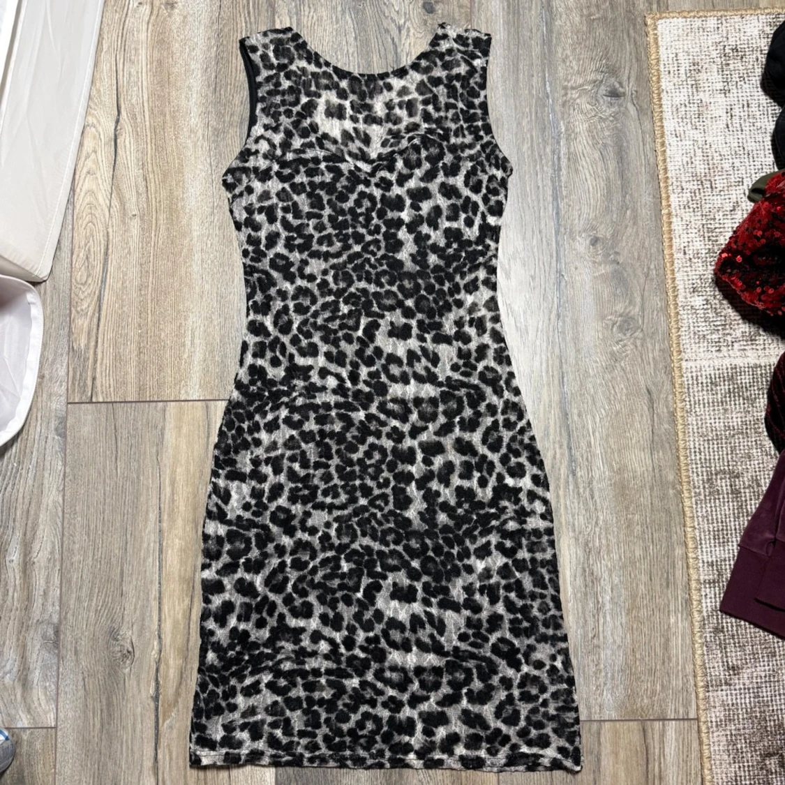 Leopardmönstrad kortklänning