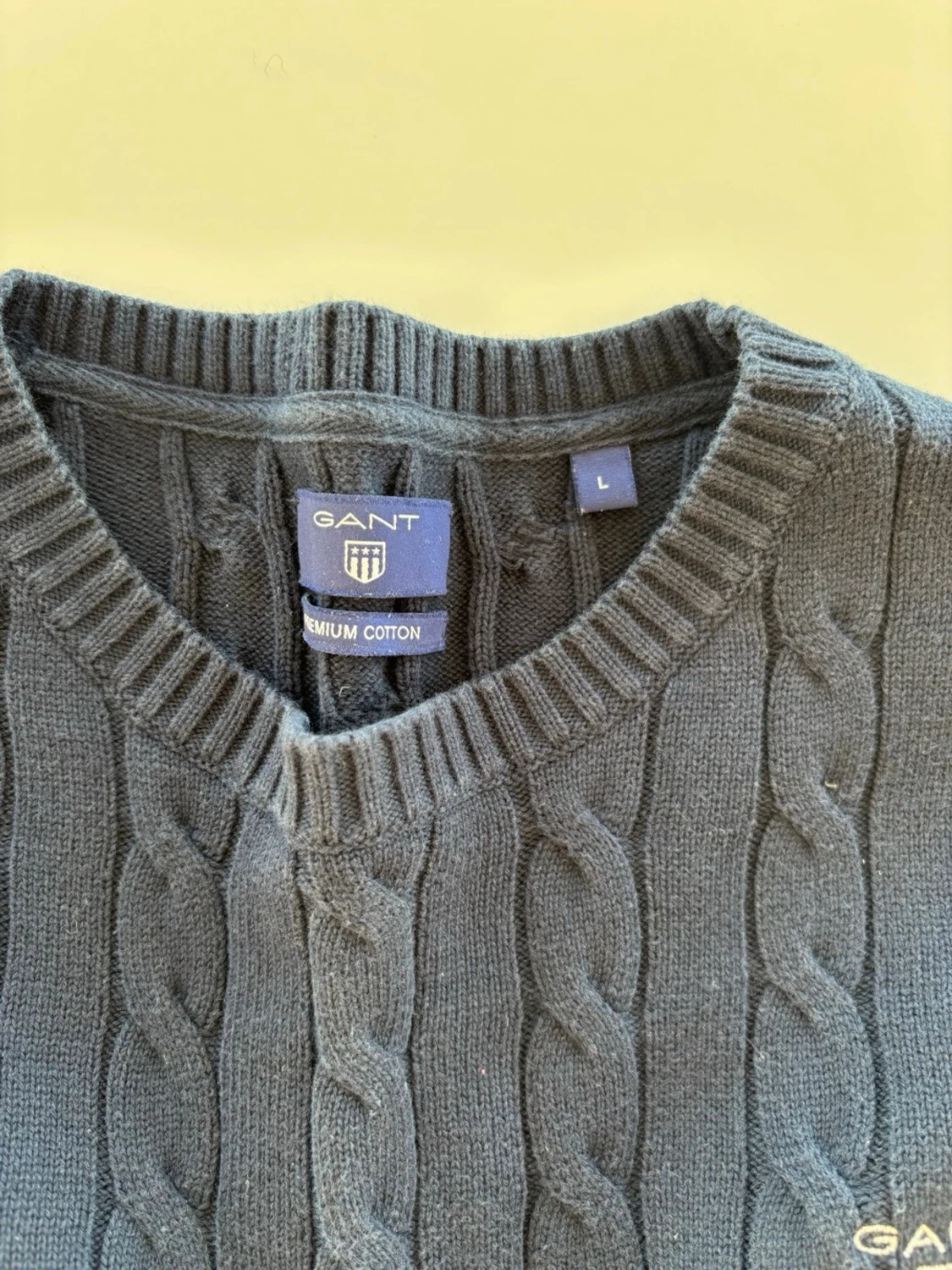 Mörkgrå kabelstickad tröja från Gant - 1
