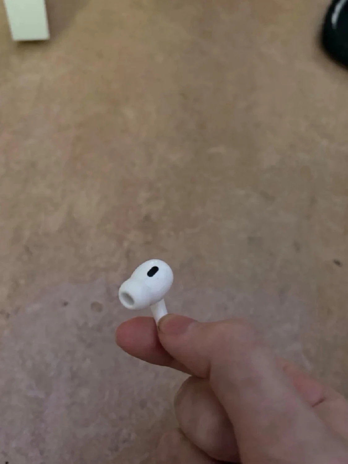 AirPods Pro (2nd generation) - 2