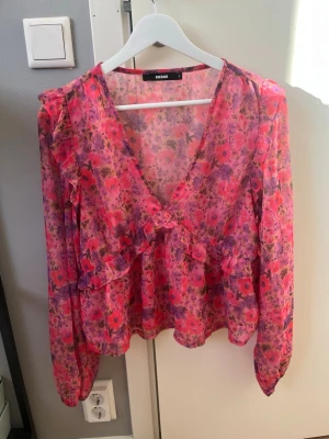 Rosa blus - Så fin somrig blus som tyvärr inte kommer till användning 