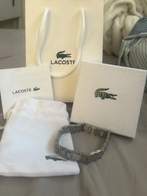 Lacoste armband  - Fint armband, helt ny andvänd 1 gång ( som ett test )