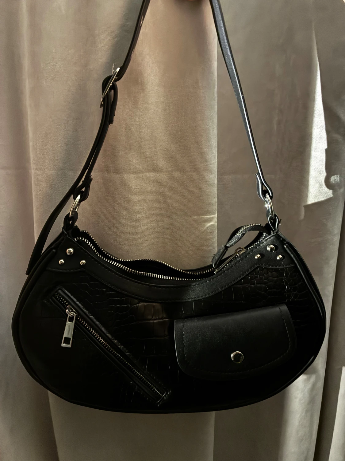 Svart axelväska 