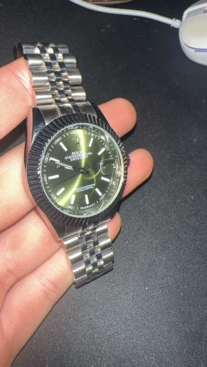 Grön rlx klocka - Helt ny oanvänd