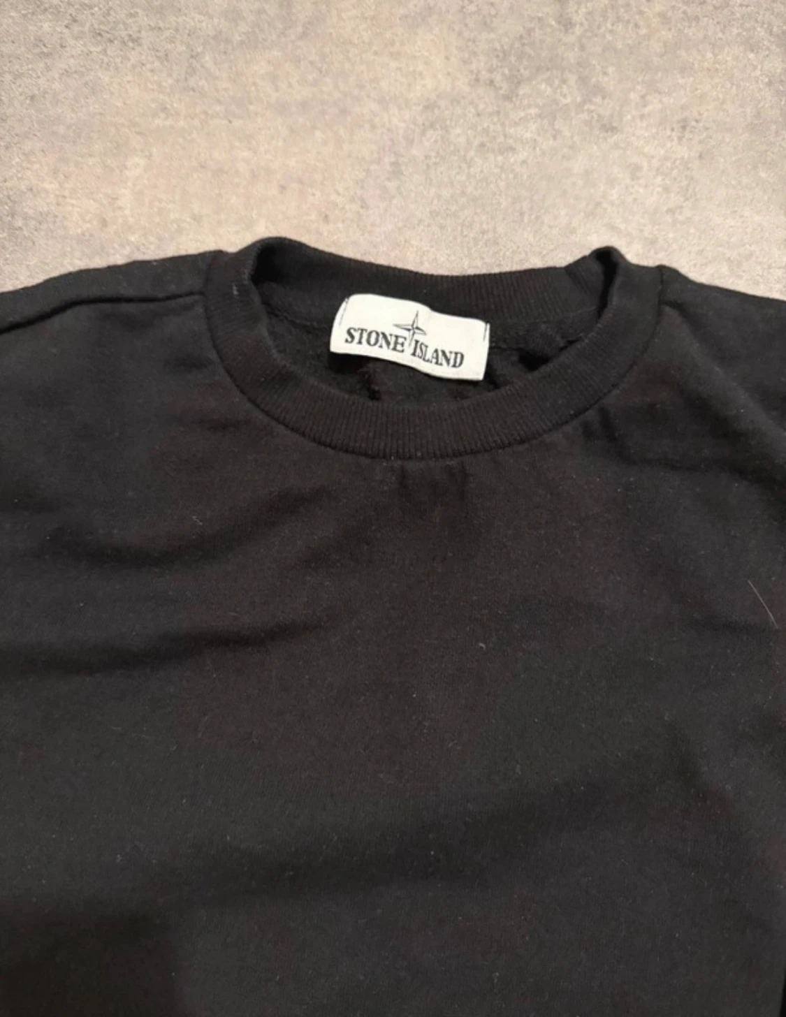 Svart sweatshirt från Stone Island - 1