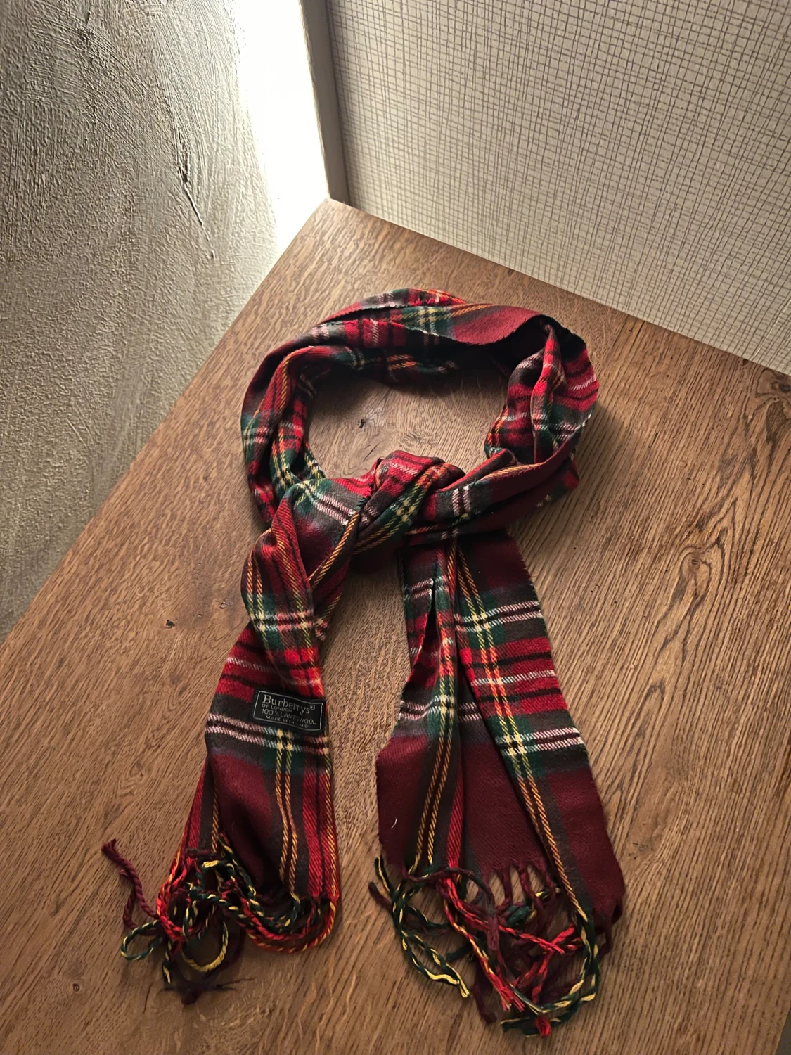 Rutig ullhalsduk från Burberrys - 1