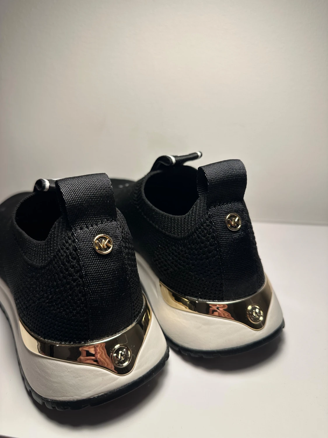 Svarta slip-on sneakers Michael Kors - 3