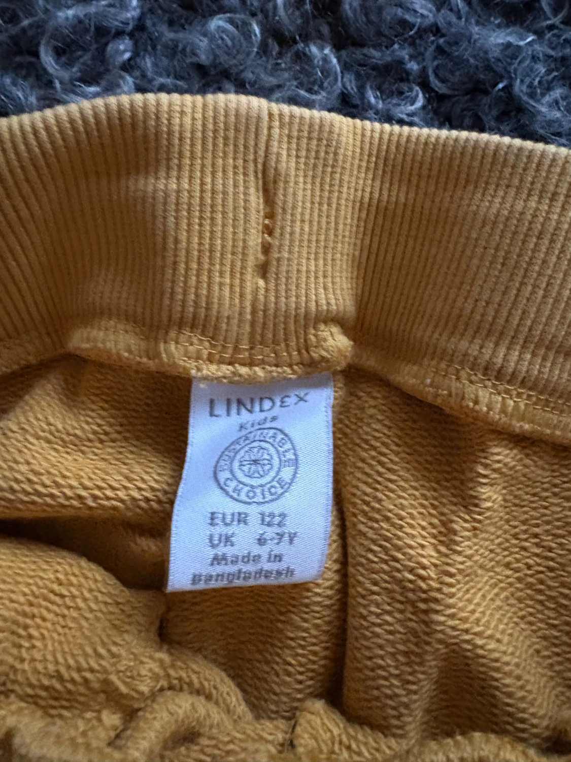 Gula mjukisbyxor med tigerprint Lindex - 2