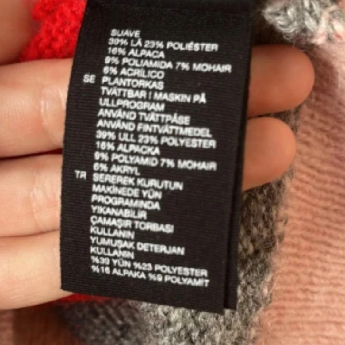 Stickad tröja från & Other Stories - 3