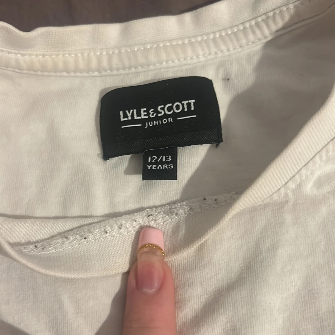 Vit t-shirt från Lyle & Scott Junior - 2