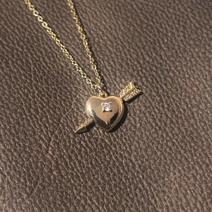 Cupid’s Aim - Gold - 45 cm. Rostfri