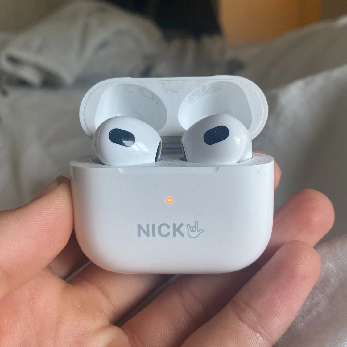 AirPods 3