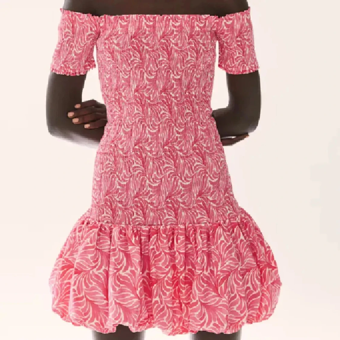 Rosa offshoulder klänning