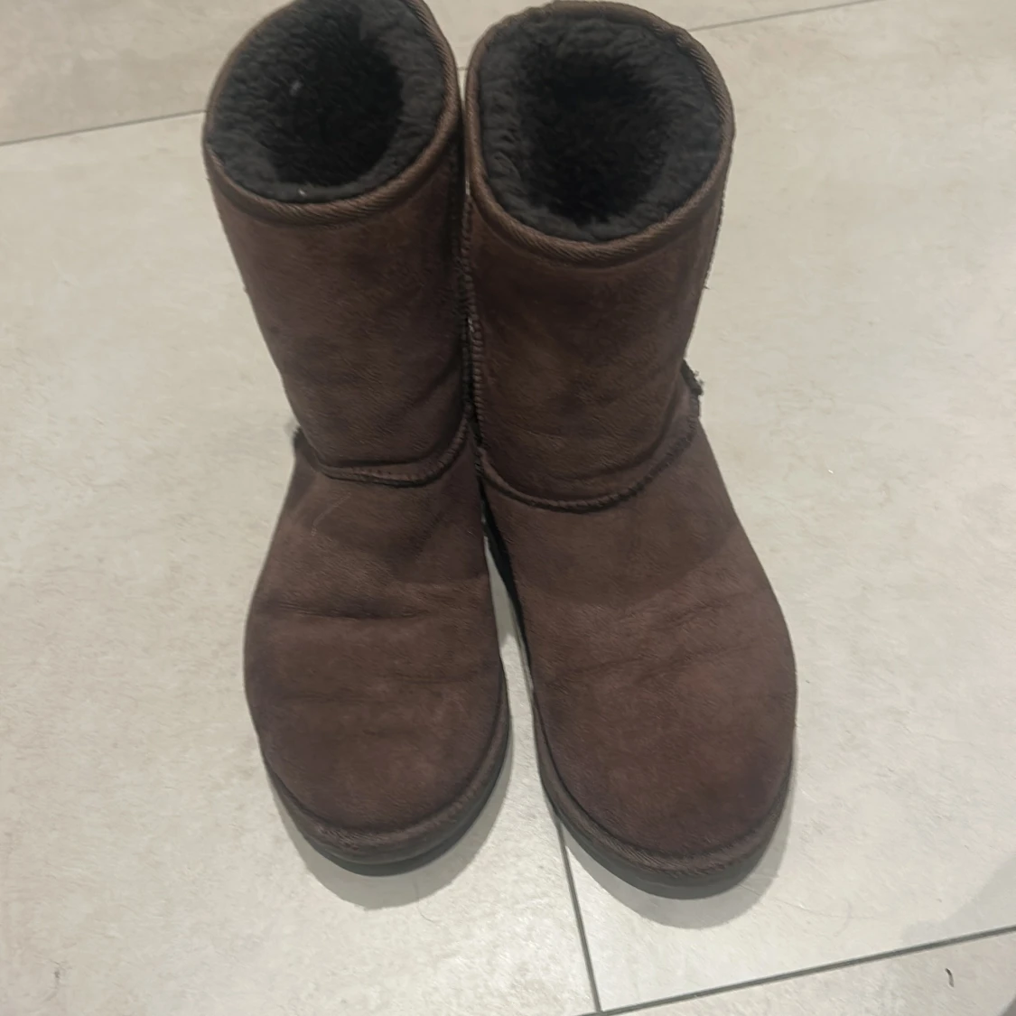 Bruna UGG boots i mocka - 1