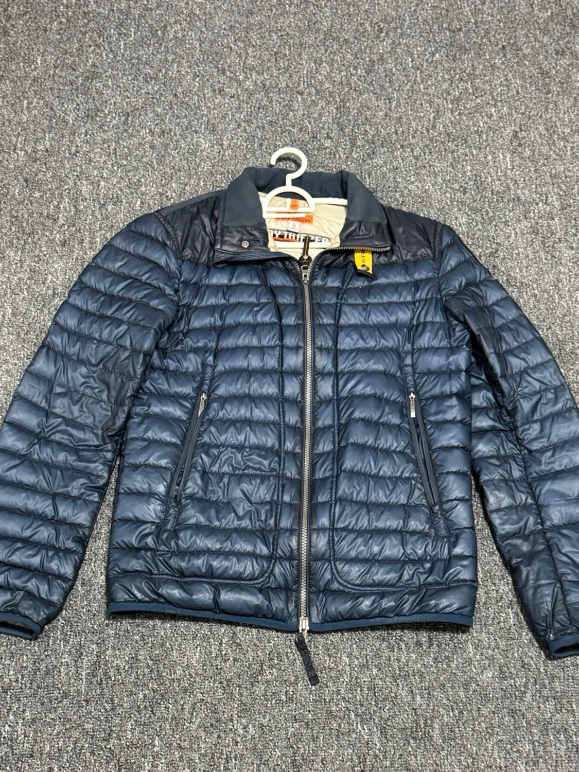 Blå dunjacka från Parajumpers