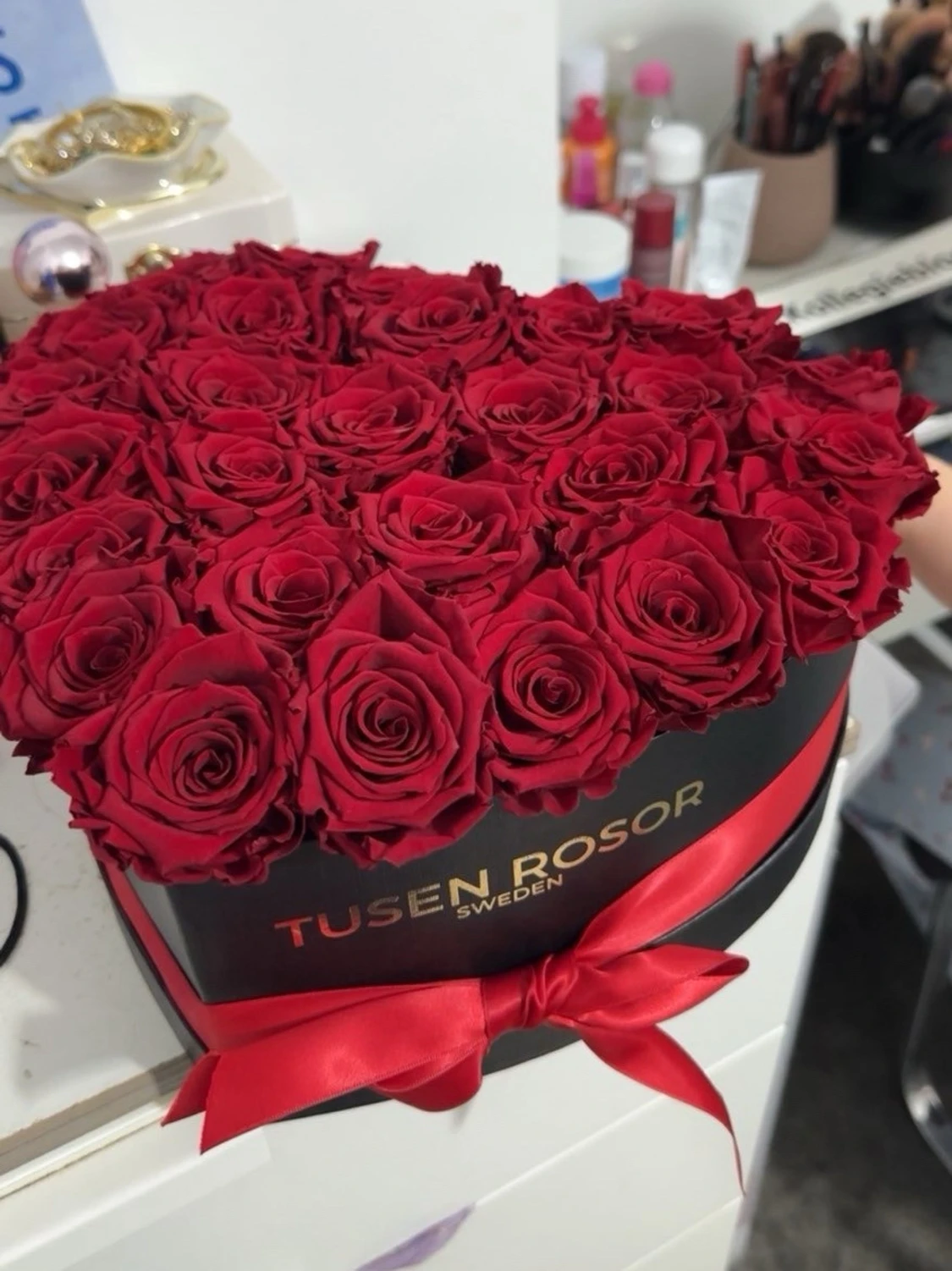 Hjärtlåda med röda rosor Tusen Rosor - 2