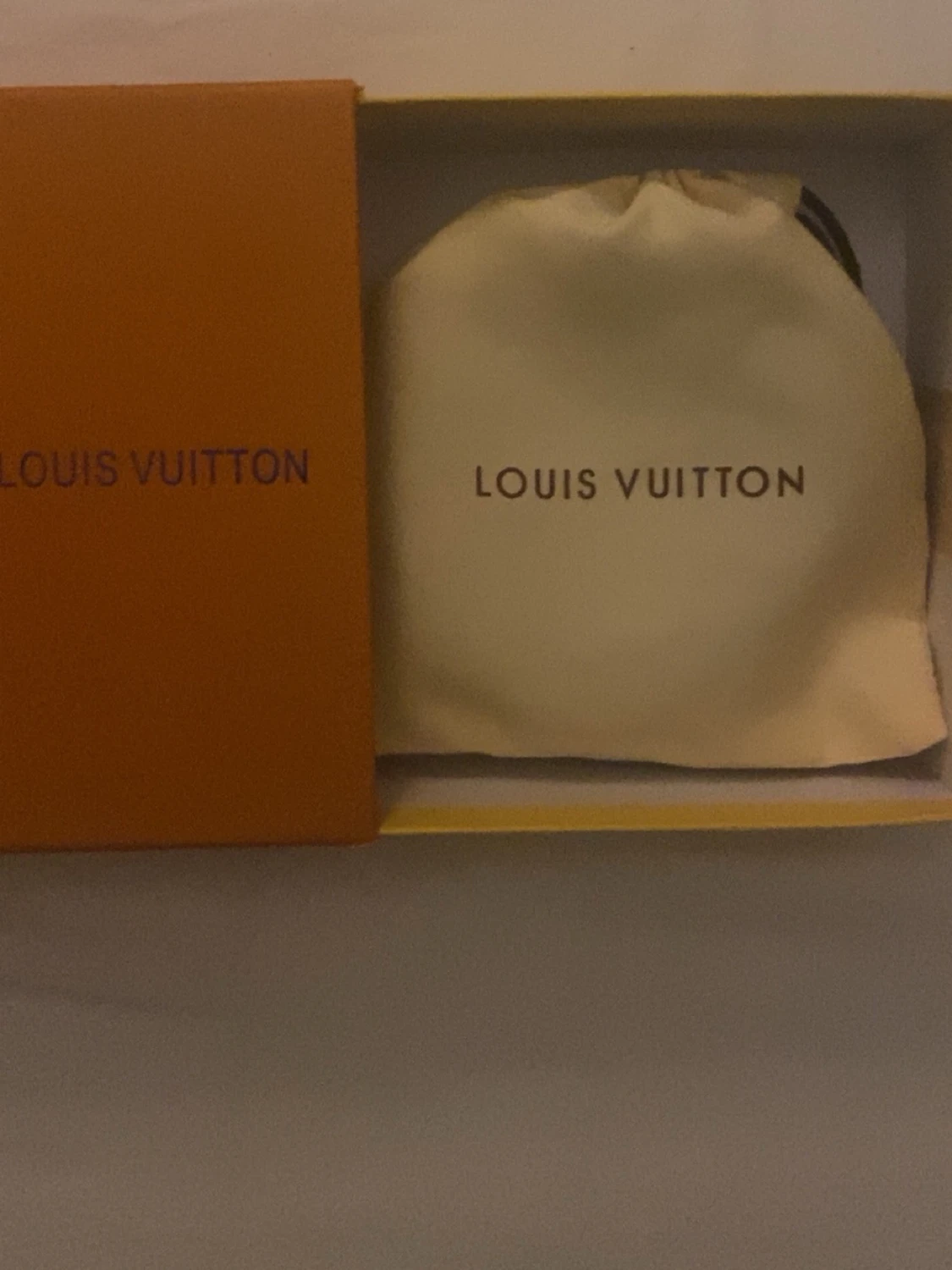 L V bälte i originalask - 1