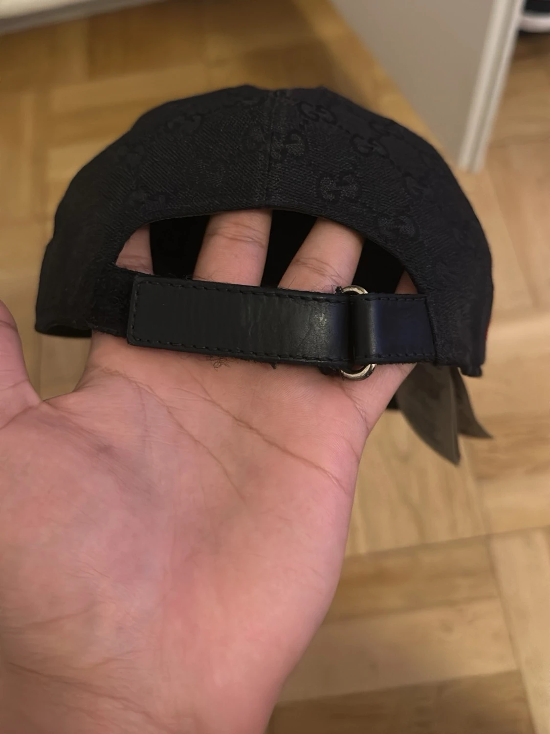 Svart keps från Gucci med GG-mönster - 2