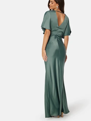 Grön satin balklänning - Superfin ny balklänning i satin. Grön färg, storlek 38.