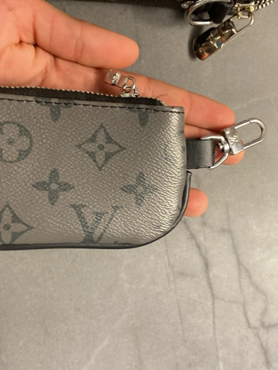 Louis Vuitton svart axelväska monogram - 2