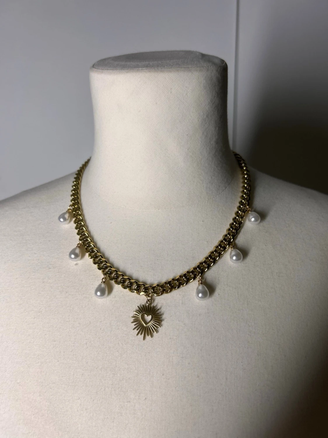 Halsband med pärlor och hjärta guld  - 3