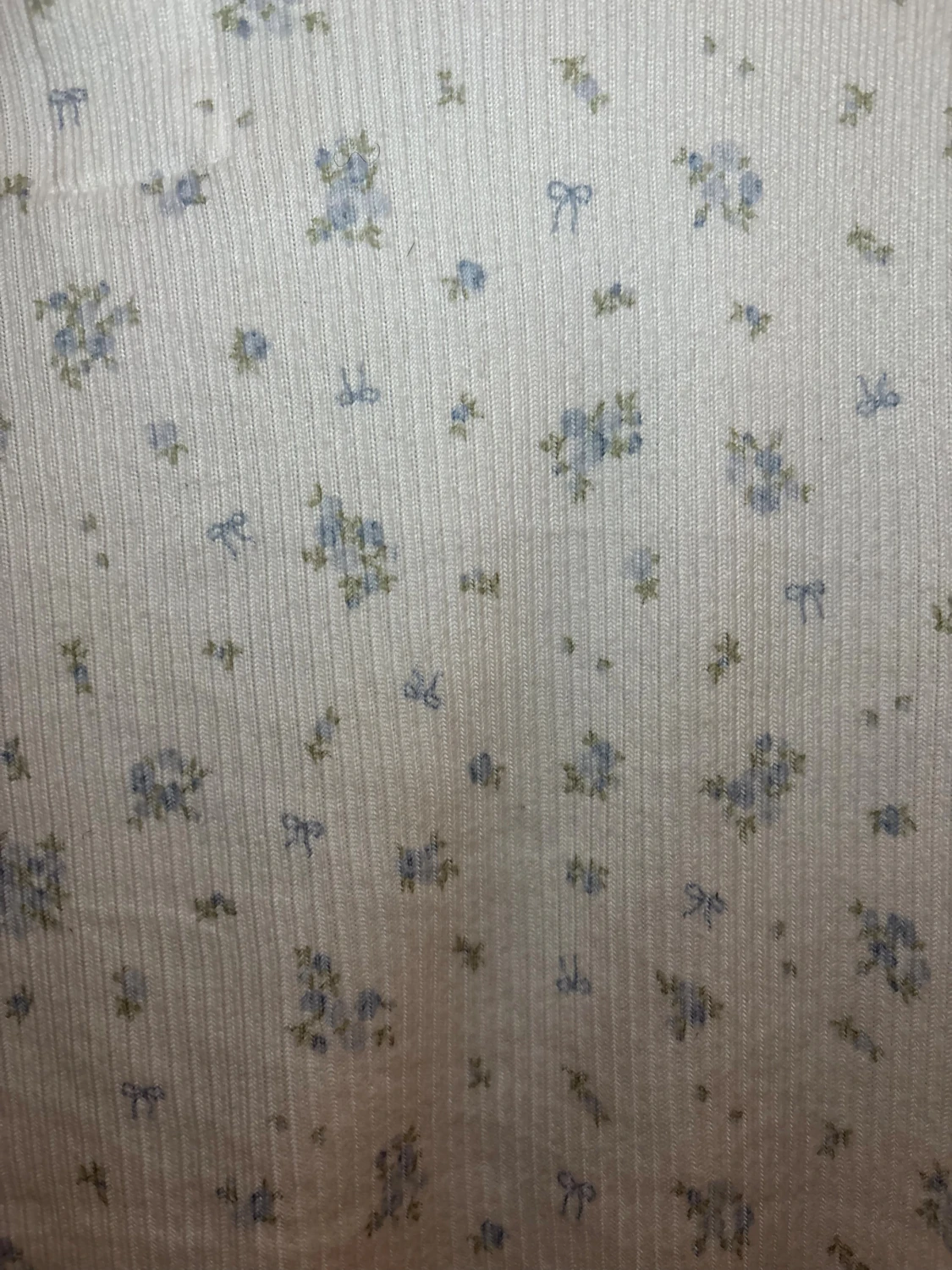 Vit blommig kofta från Censored - 2