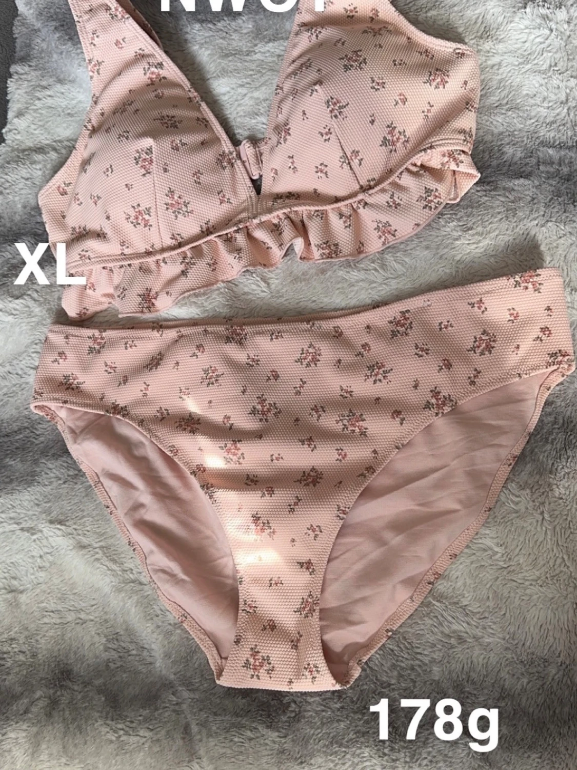 Blommig rosa bikini XL