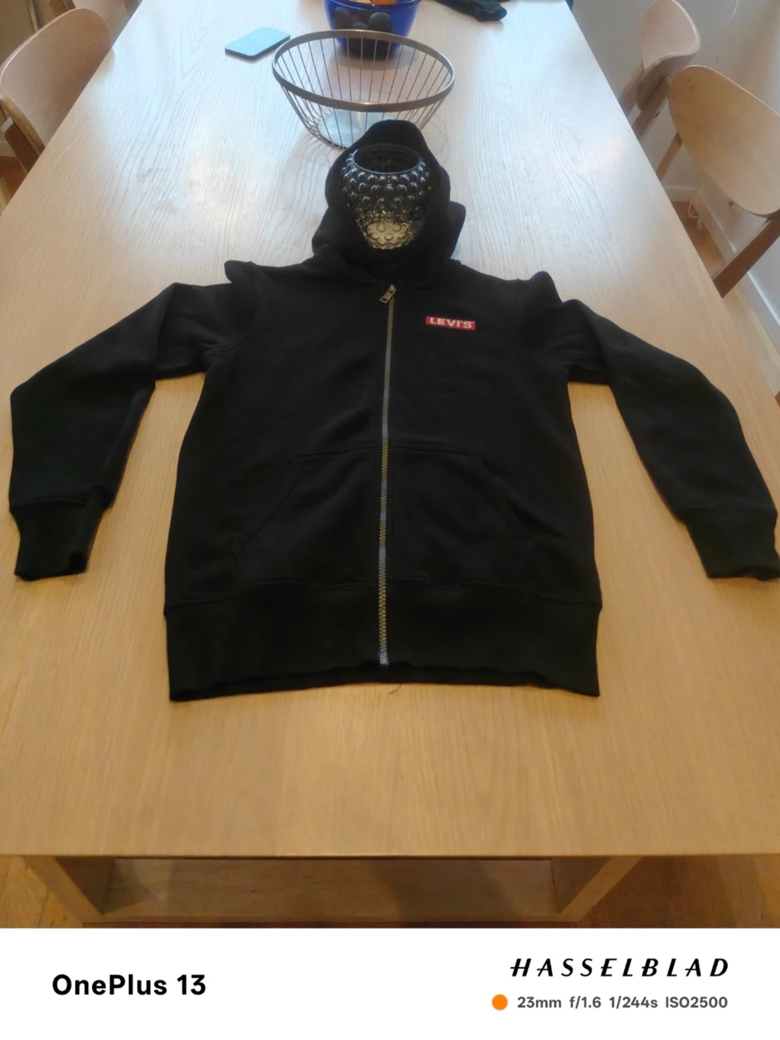 Svart livi's tröja 152 cm