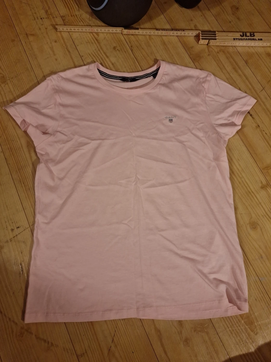 Ljusrosa GANT t-shirt