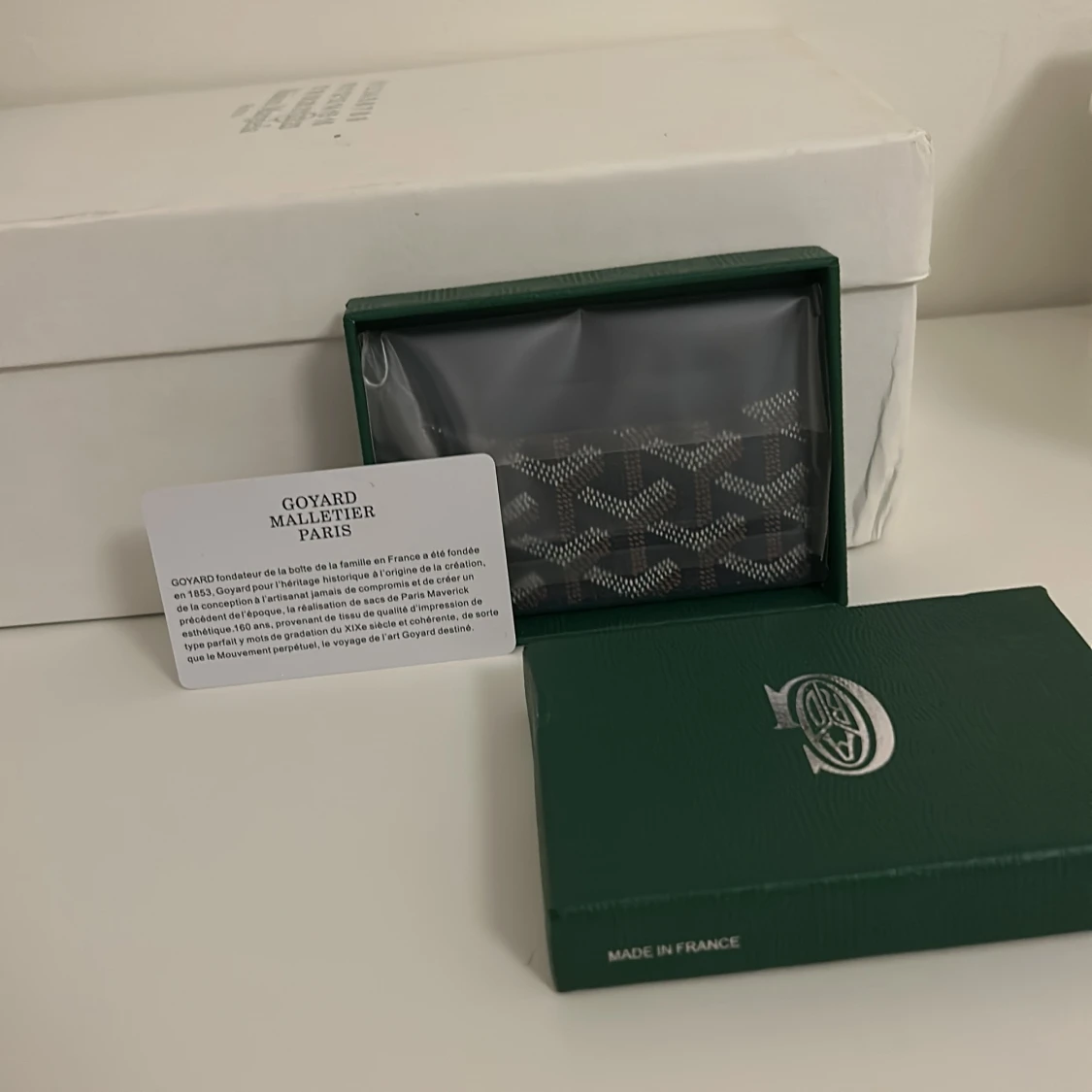 Korthållare i mörkblå färg. - 1