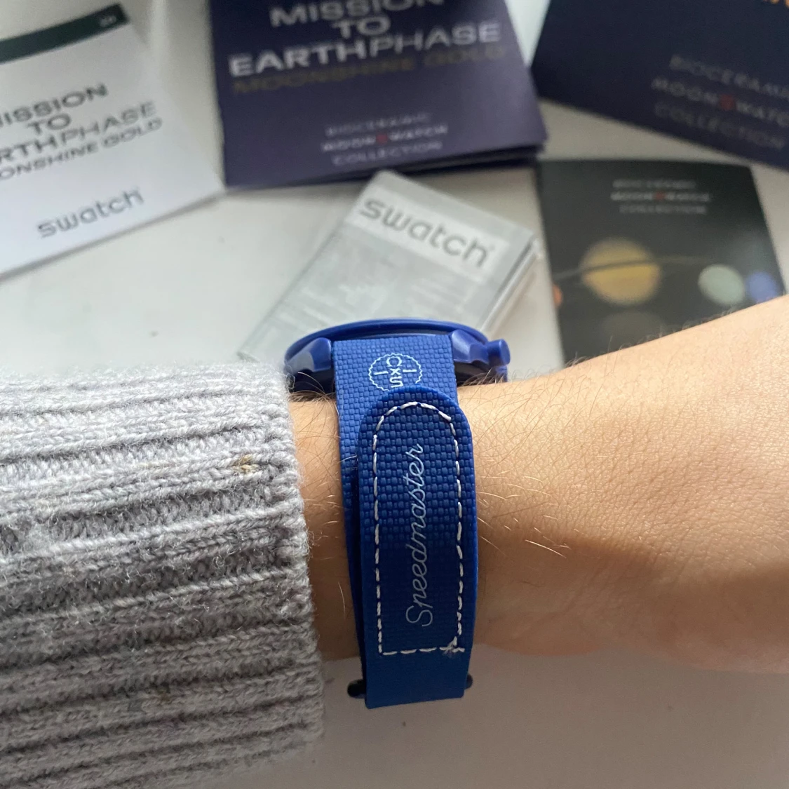 Omega x Swatch Moonswatch Moonshine Gold - 2