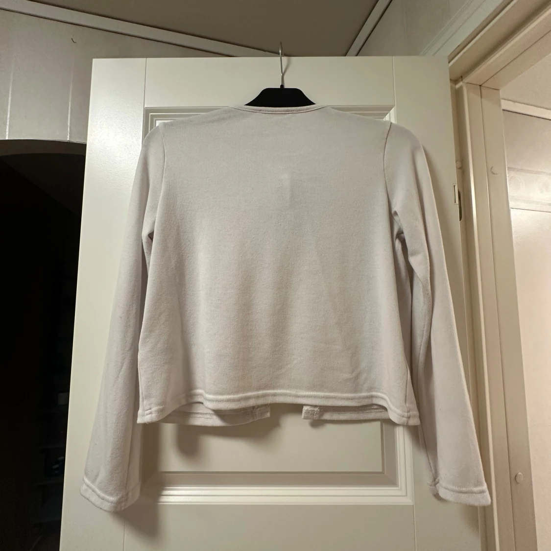 Vit bolerotopp med knyt från lager 157 - 1