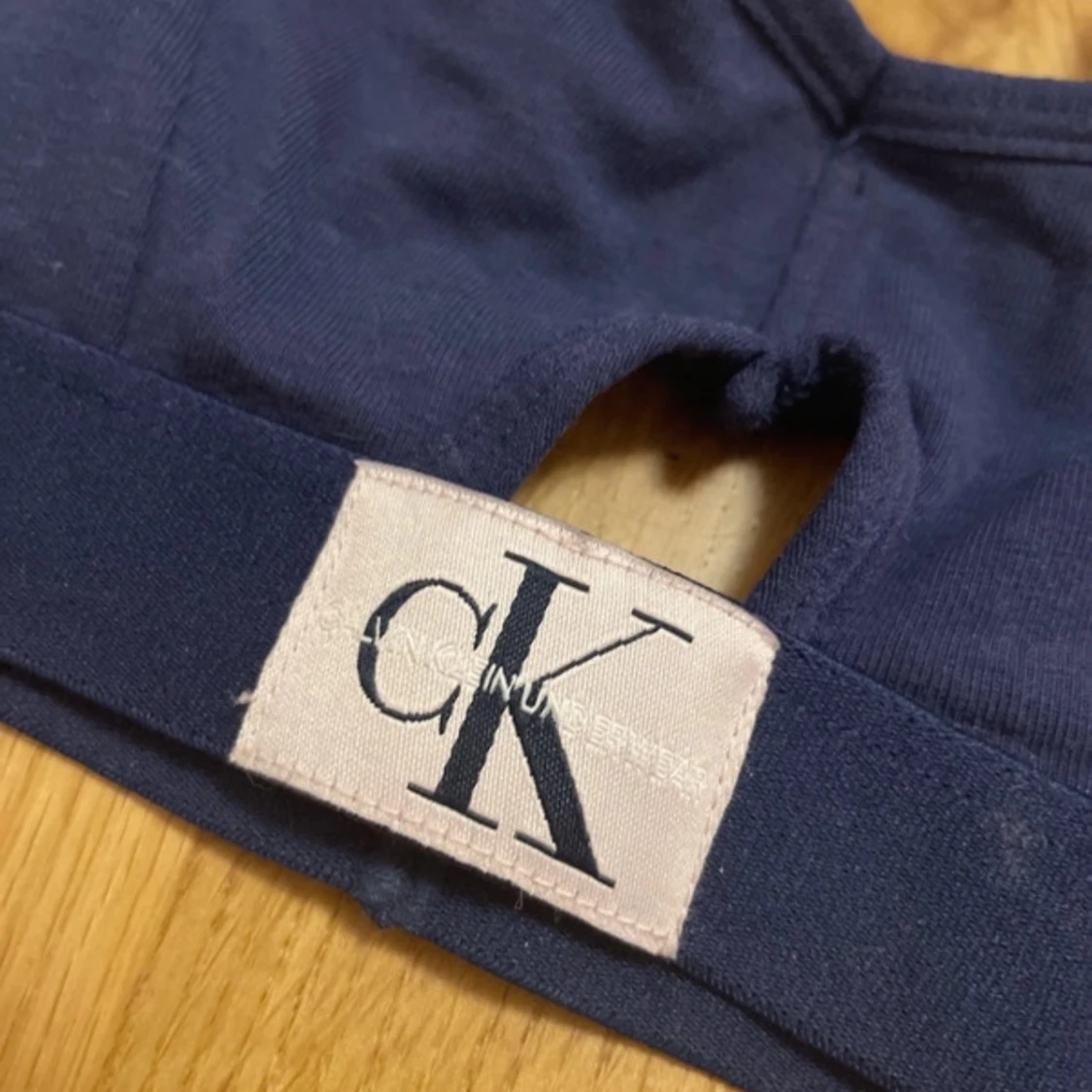 Liten bh topp från Calvin Klein - 2
