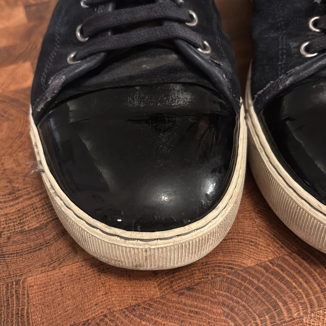 Svarta sneakers från Lanvin mocka/lack - 1