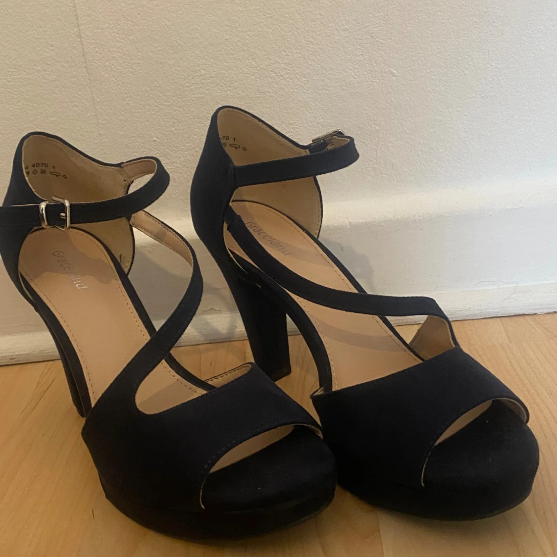 Mörkblåa klackskor - 1