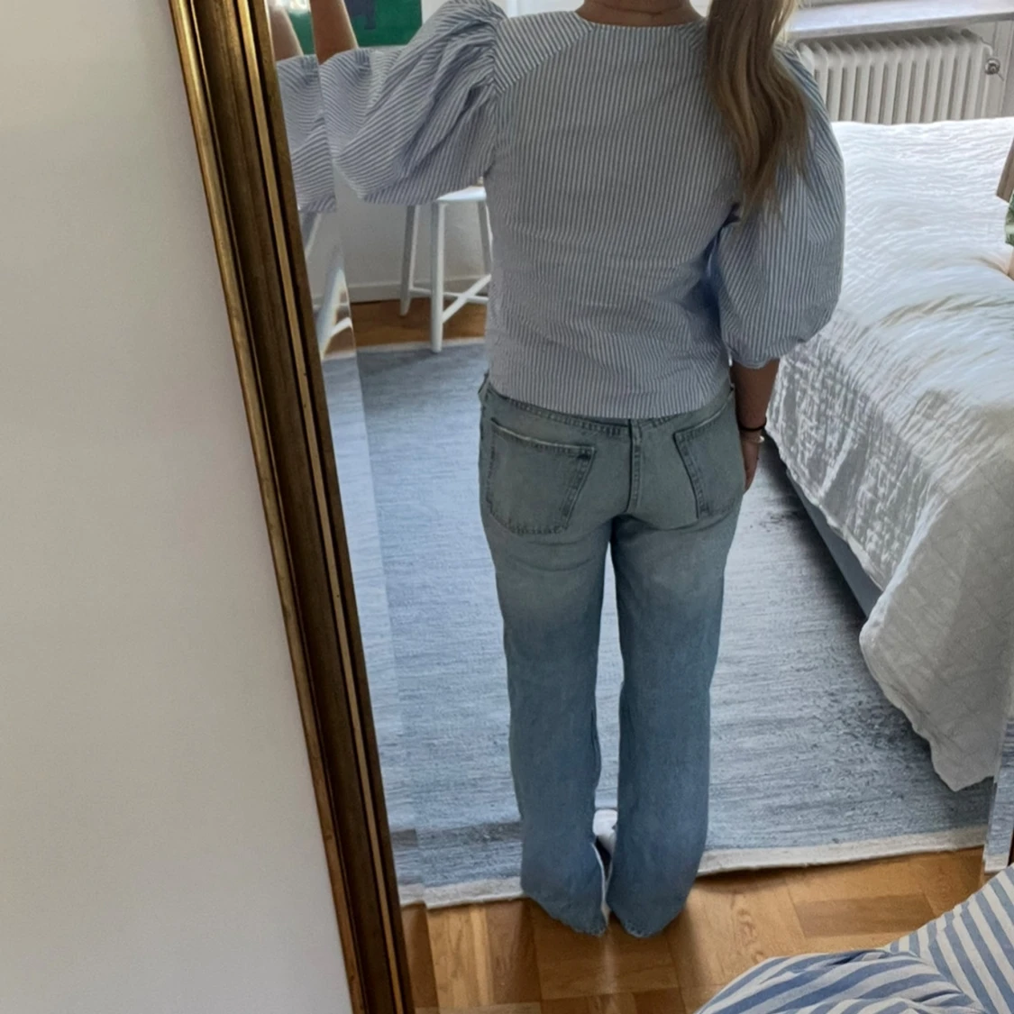 Ljusblå raka jeans från Zara - 2