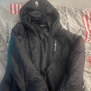 Sail racing  Jacka  - Sail racing jacka fint skick ny pris 2999kr Storlek S MIT pris 1100kr  Perfekt höst / vinter jacka 