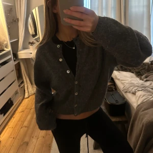 Stickad kidta grå - Super snygg kofta🙌🏼❤️