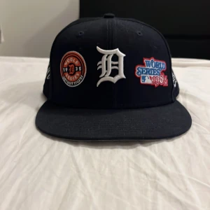 Keps new era - En new era keps i bra skick, frågor kan besvaras privat 